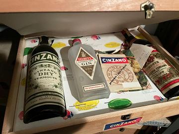Cassetta Cinzano vermouth dry gilbey's gin rara