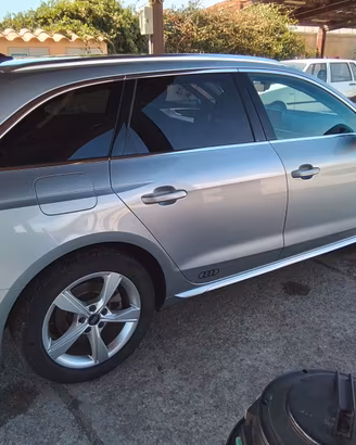 AUDI A4 AVANT 