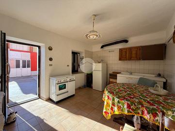 CASA SEMINDIPENDENTE A SAN FRANCESCO AL CAMPO