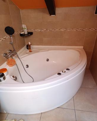 vasca idromassaggio bagno angolare 