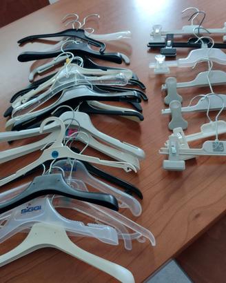 Appendini piccoli per abbigliamento bambini
