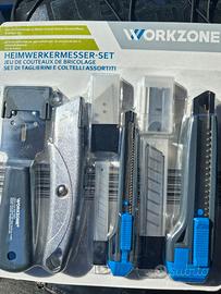 set 8 pezzi strumenti NUOVI