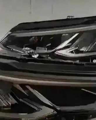 VW Golf 8 Fari LED
