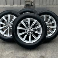 Cerchi in lega 17 pollici + pneumatici