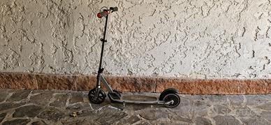 monopattino elettrico Razor