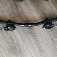 manubrio e comandi 8x3 Shimano 