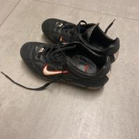 Scarpe da calcio Nike in pelle