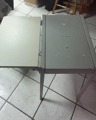 Tavolino Olivetti per calcolatrice 