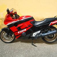 Honda Cbr 1000 f - Ricambi Usati