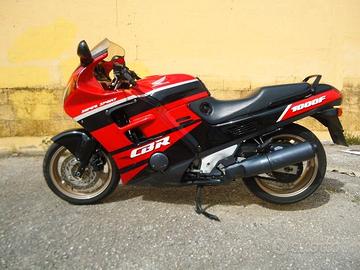 Honda Cbr 1000 f - Ricambi Usati