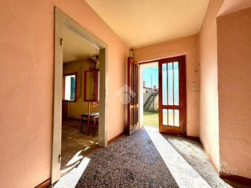 CASA SEMINDIPENDENTE A VALDOBBIADENE