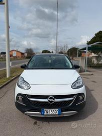 Opel adam rocks 1.2 70cv x factor neopatentati