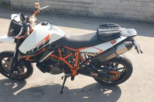 KTM 990 SUPERMOTO R