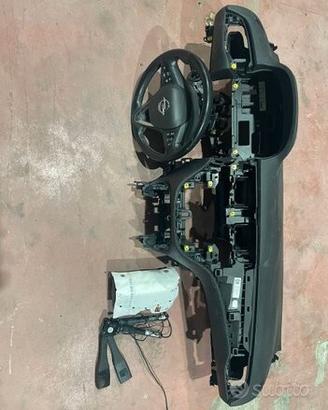 Disponibili ricambi kit airbag opel corsa 2016