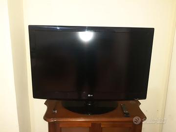TV LG di 42 pollici