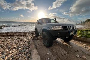 Nissan patrol  gr y61