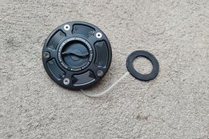 Tappo benzina racing Accossato per Suzuki