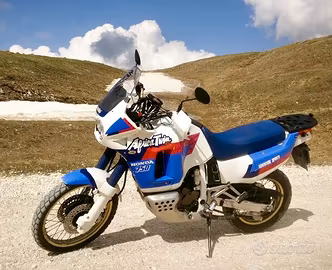 Africa twin 750
