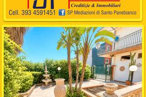 Bifamiliare con spazio esterno carrabile