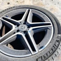 cerchi originali Mercedes da 20" con gomme Micheli