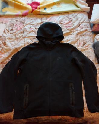 Nike Tech Fleece – Taglia XL – Nero
