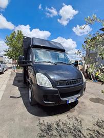 AUTONEGOZIO paninoteca ambulante food truck
