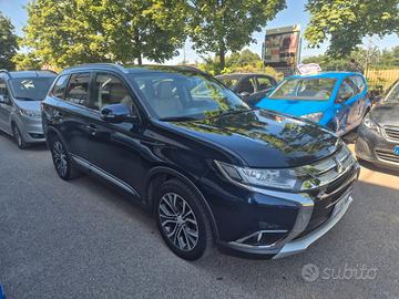 Mitsubishi Outlander 2.2 DI-D 4WD Instyle Plus SDA