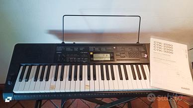 Tastiera Casio CTK 3200 con trespolo