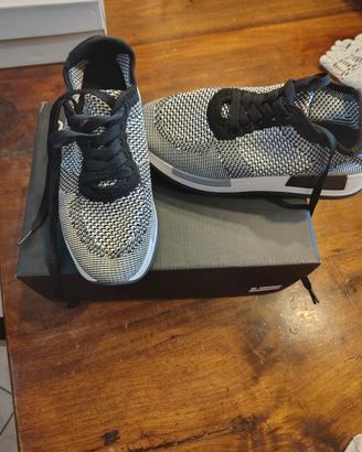 Scarpe Bata bianco e nera
