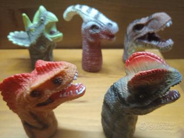 lotto di 5 dinosauri da dito in gomma 