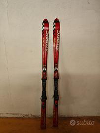 Ski Atomic Beta Race Carv 9'20 con attacchi Atomic