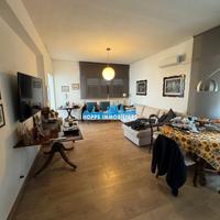 Via giunone villetta con giardino riservato