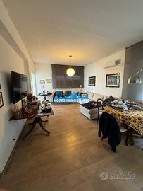 Via giunone villetta con giardino riservato