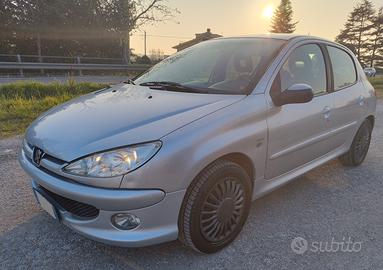 Peugeot 206-1.6 con 5 Porte-Impianto a Metano