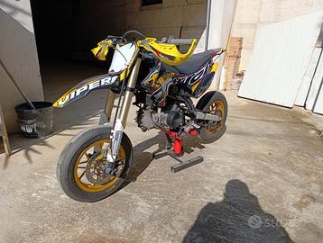 Pit bike
