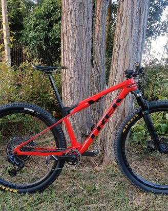 Trek Supercaliber 9.8 GX AXS Gen1
