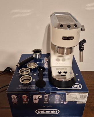 Macchina caffè DeLonghi Dedica Style EC685