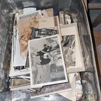 Piccolo lotto di foto e cartoline antiche