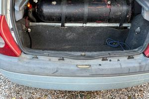 Renault clio 2001 , metano