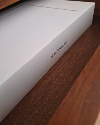 APPLE MACBOOK AIR 15" M4  24GB Nuovo