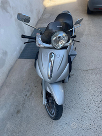 Piaggio Beverly 500