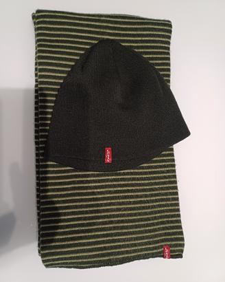 Sciarpa e cappello Levi's