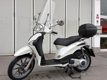 Piaggio Liberty 125 Full Opts - 2011
