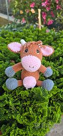 Mucca Amigurumi ispirata BARNYARD - IL CORTILE