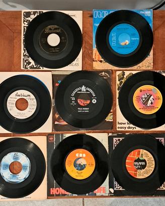 Lotto 8 Vinili vintage da 45 giri