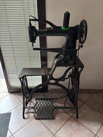 Macchina per cucire da calzolaio