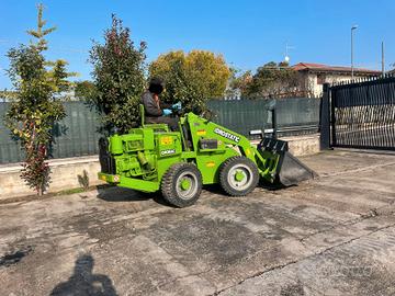 P98 Mini pala 25 q.li snodata