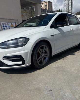 Volkswagen Golf 1.6 TDI 115 CV 5p. Executive BlueM