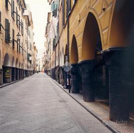 NEGOZIO A CHIAVARI