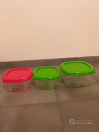 Contenitori impilabili